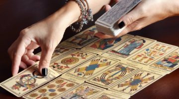 Todo lo que debes saber sobre las lecturas del Tarot